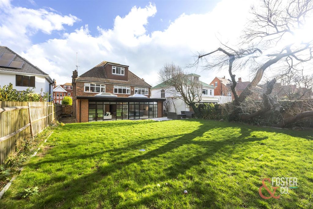 Property photo 2 of 30 Vallance Road, 24-012.Jpg