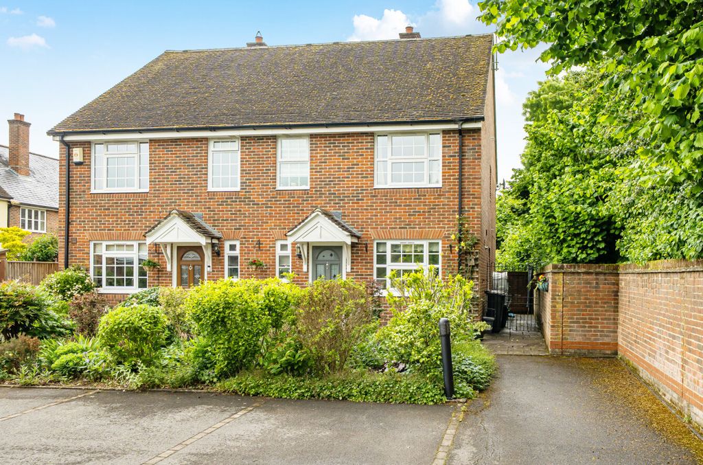 Property photo 1 of 14 1456289-3-6A0c498...