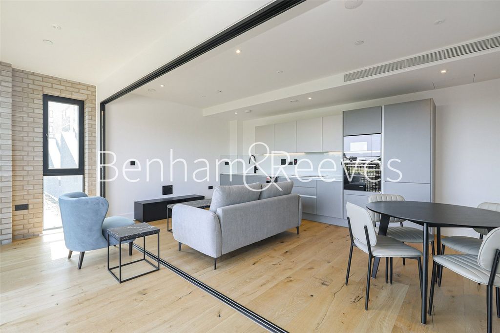 Property photo 2 of 10 Picture No. 06