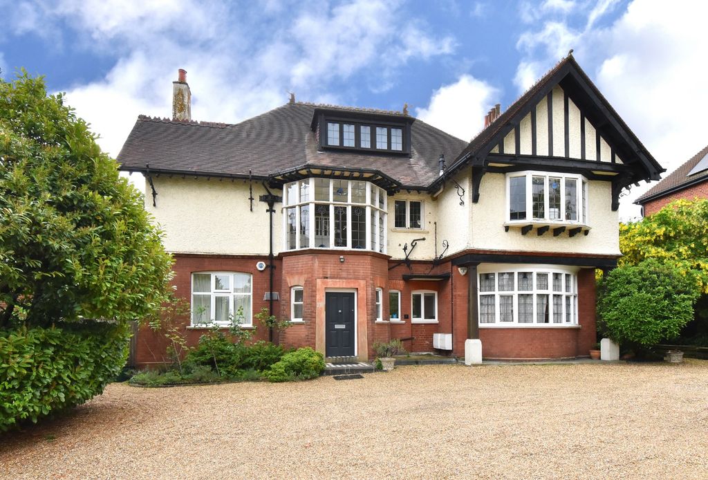 Property photo 1 of 11 5161530