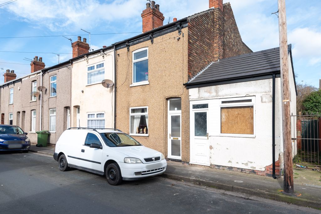 Property photo 1 of 25