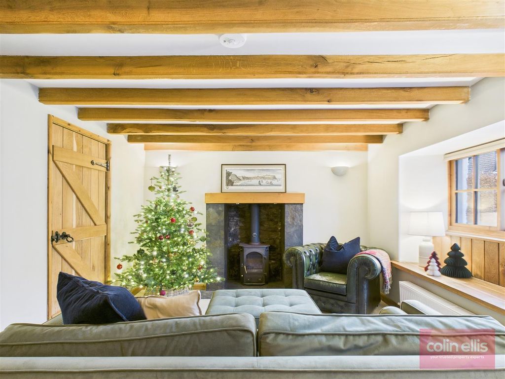 Property photo 3 of 29 Cam05075G0-Pr0247-Still006.Jpg