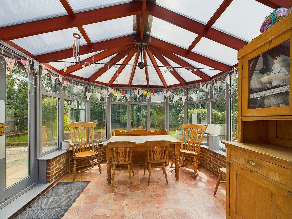 Property photo 2 of 28 3414784