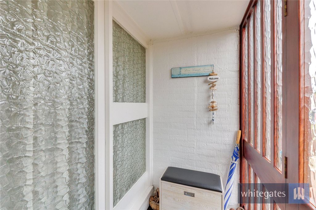 Property photo 3 of 28 Picture No. 02