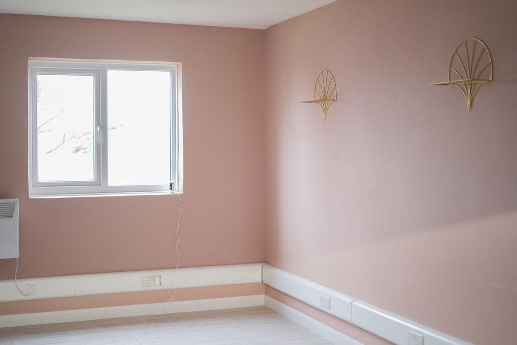 Property photo 3 of 17 Gallery