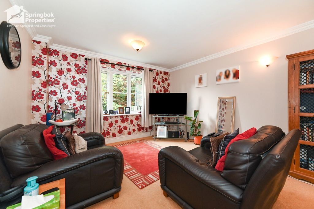 Property photo 2 of 9 Image 1