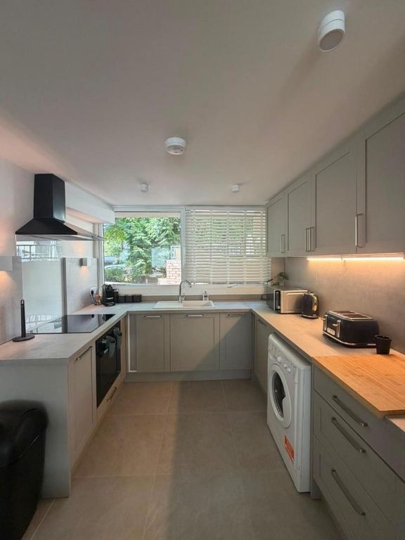 Property photo 3 of 11 New Kitchen 1.Jpg