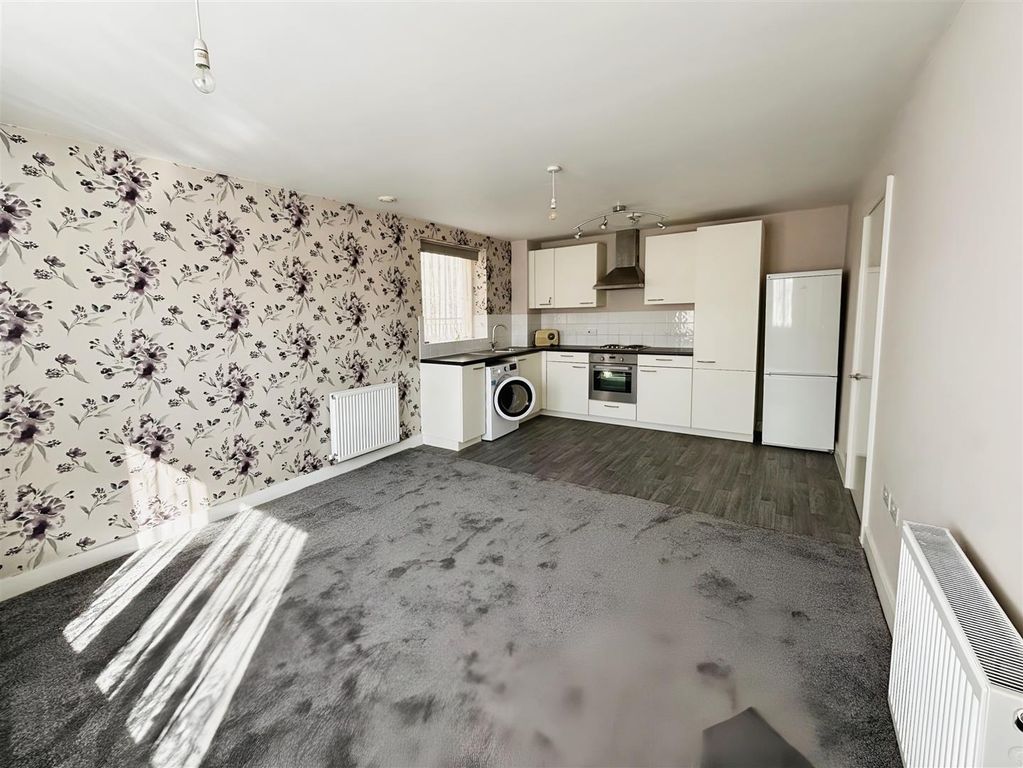 Property photo 3 of 13 7941529A-Living.Kitchen.Jpg