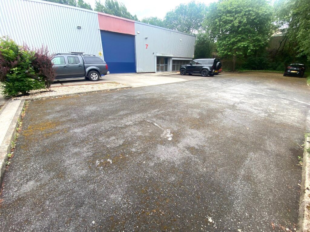 Property photo 1 of 8