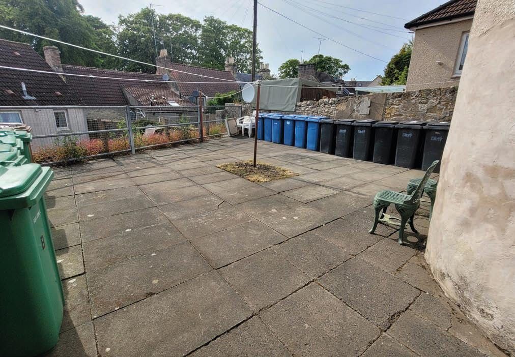 Property photo 2 of 5 Image 3