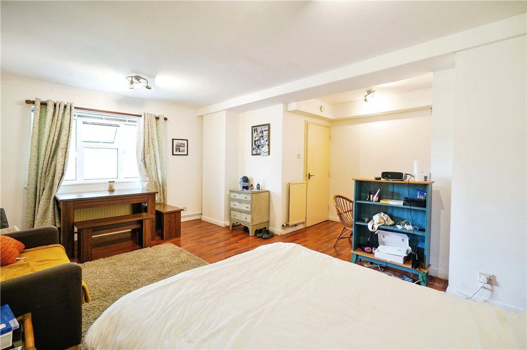 Property photo 1 of 15 Studio Room
