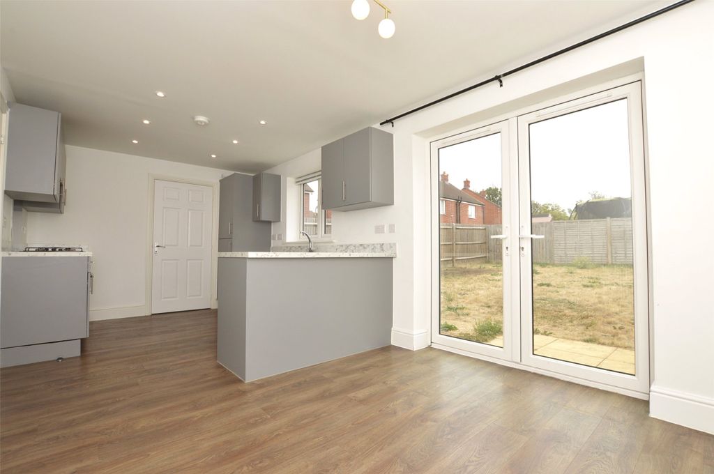 Property photo 1 of 13 Picture No. 05