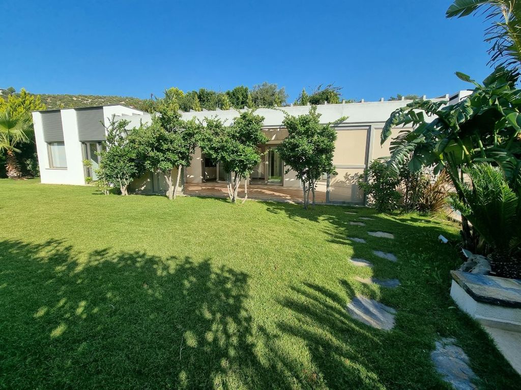 Property photo 3 of 21 Luxury Konacik Bungalow - Nature Views - Very Private Mature Gardens