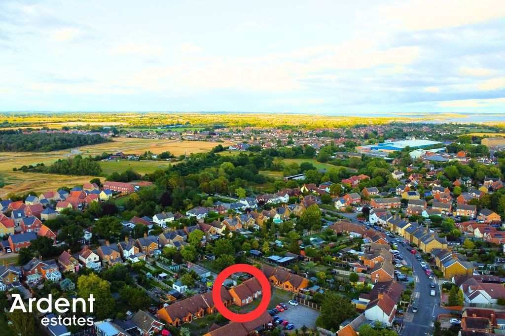 Property photo 2 of 13