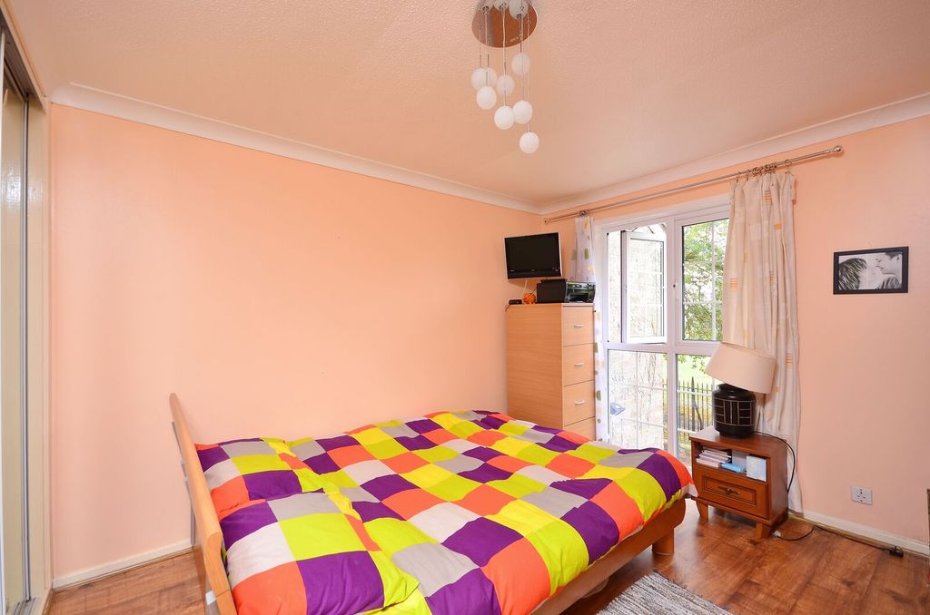 Property photo 3 of 7