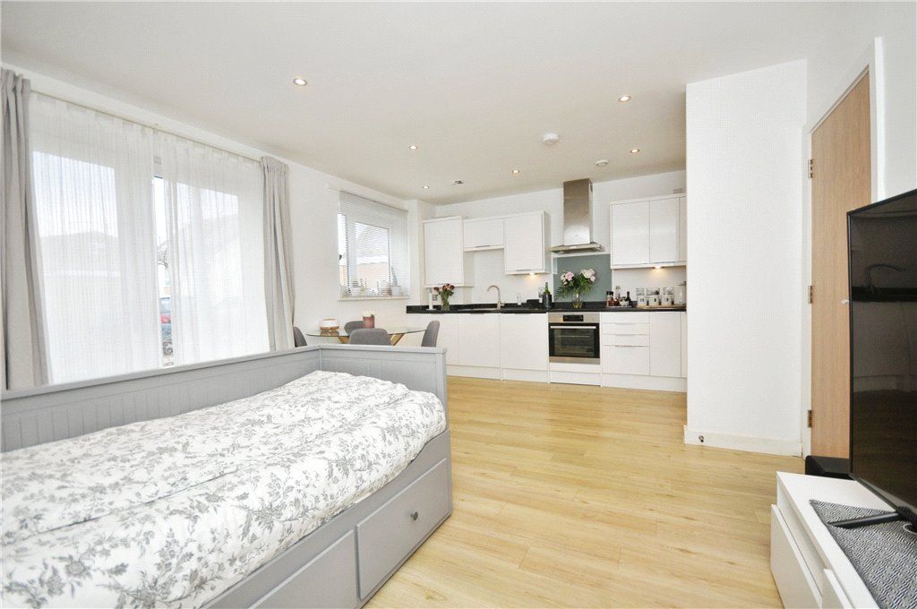 Property photo 2 of 17 Photography