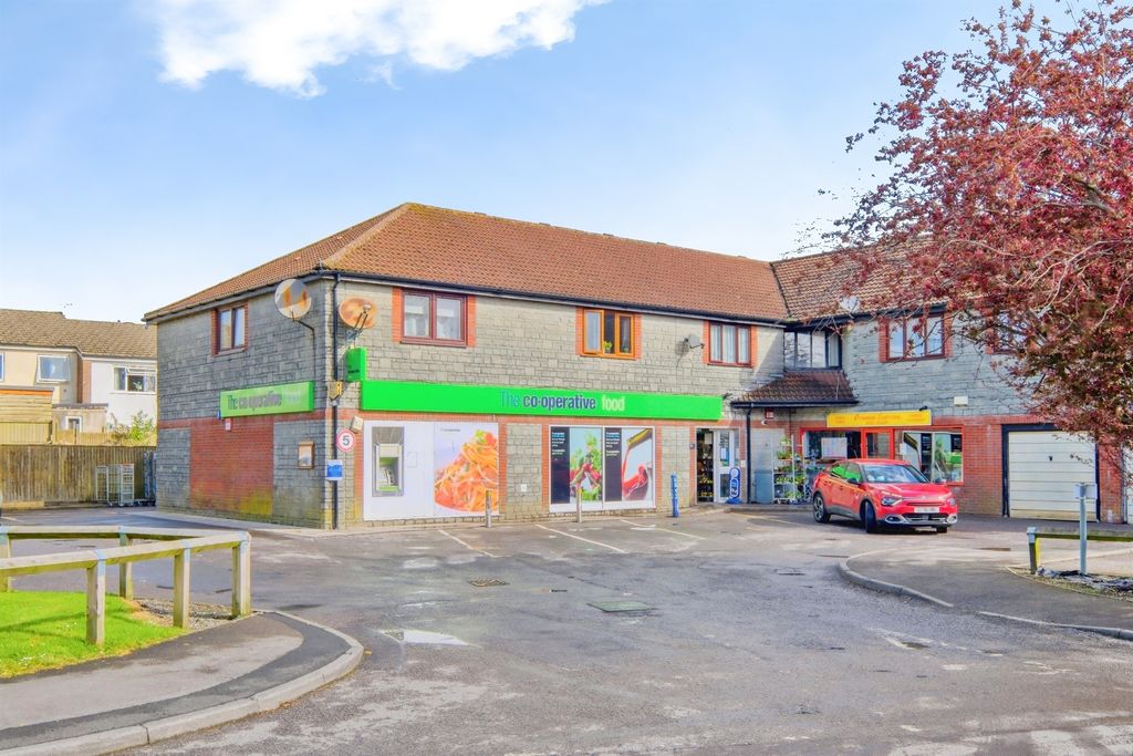 Property photo 1 of 11