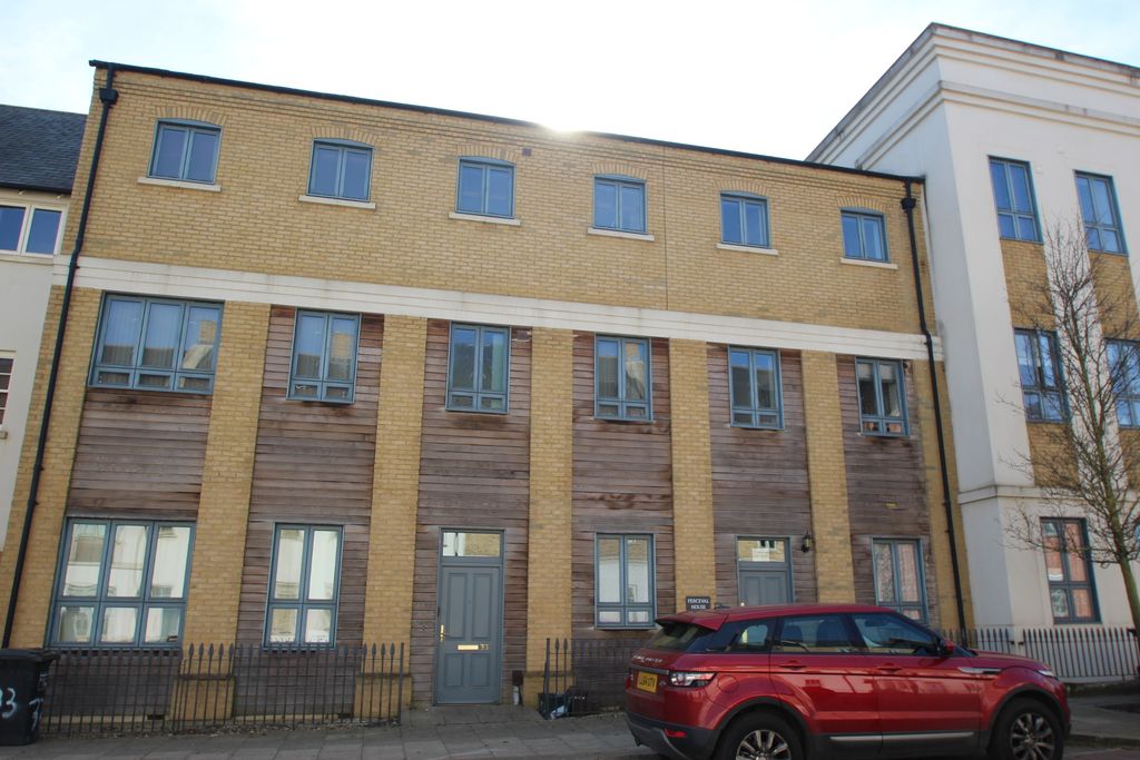 Property photo 1 of 5 Front