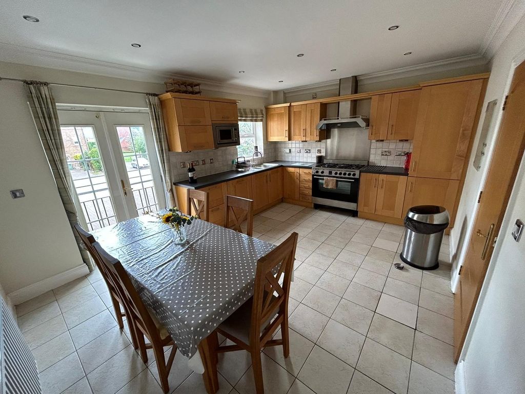 Property photo 3 of 16 Picture No. 09