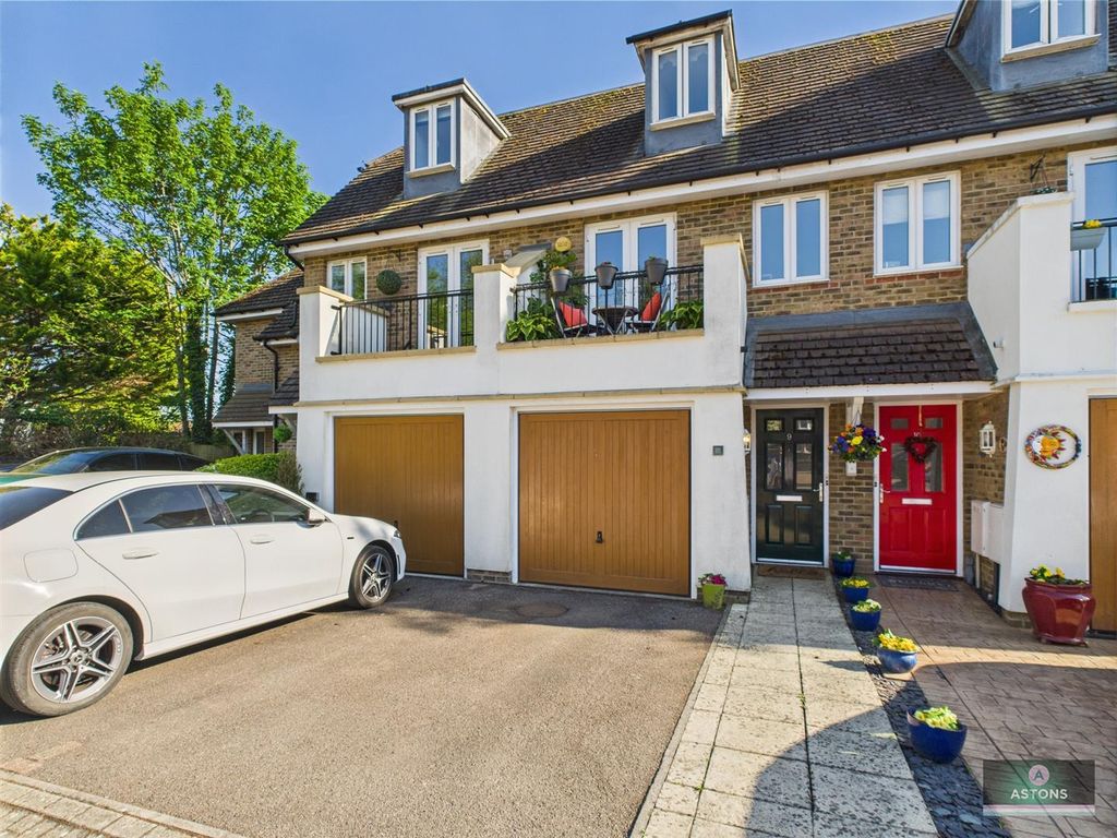 Property photo 1 of 24 Cam02202G0-Pr0580-Still026.Jpg