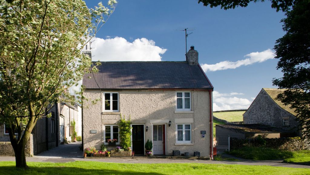 Property photo 1 of 23