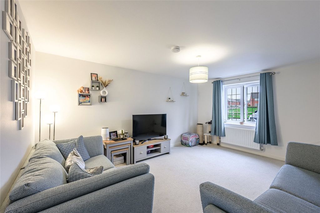 Property photo 2 of 22 Picture No. 06