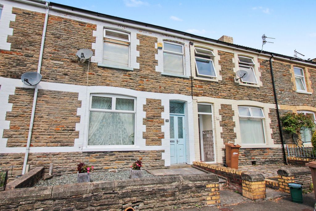 Property photo 1 of 19