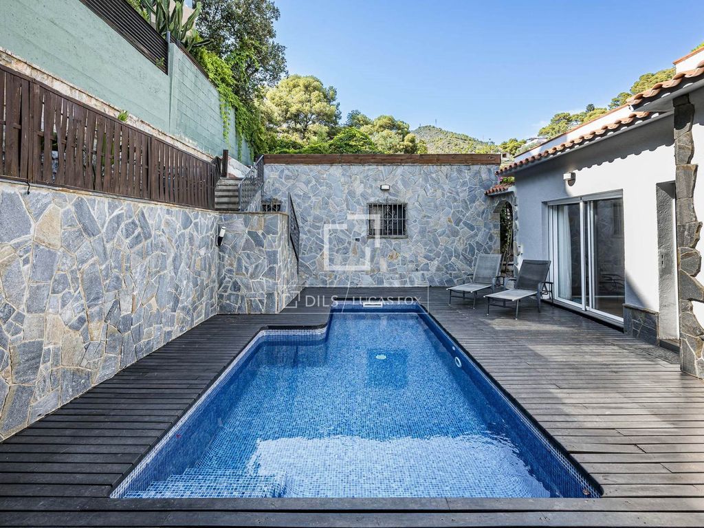 Property photo 1 of 37