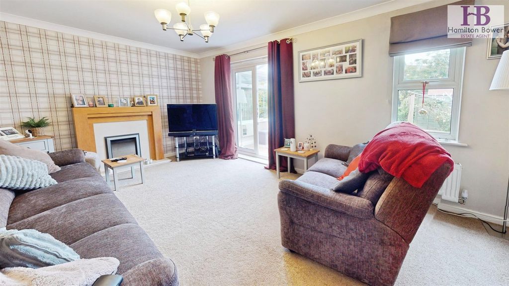 Property photo 2 of 22 Cba1A7d5-2-Spruce-Drive-08132025_135655.Jpg