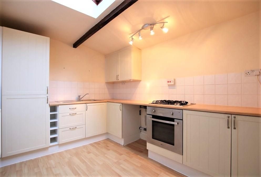 Property photo 1 of 6 Kitchen