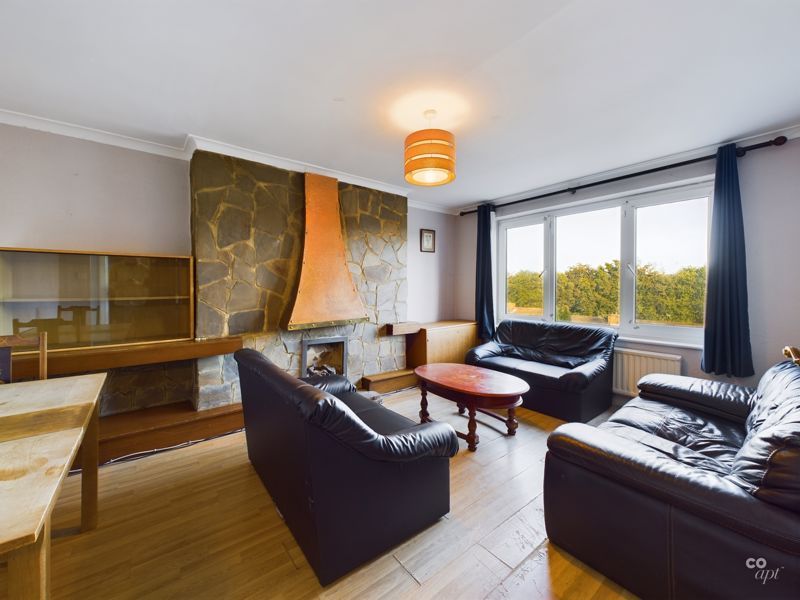 Property photo 3 of 10 Photo 10