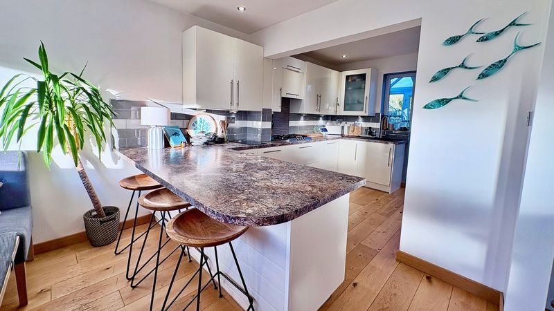 Property photo 2 of 18 Photo 5