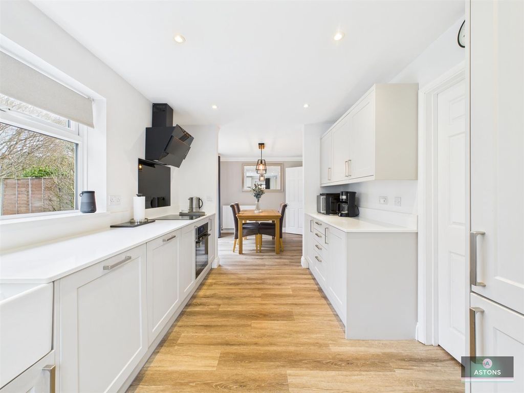 Property photo 3 of 20 Cam02067G0-Pr0161-Still006.Jpg