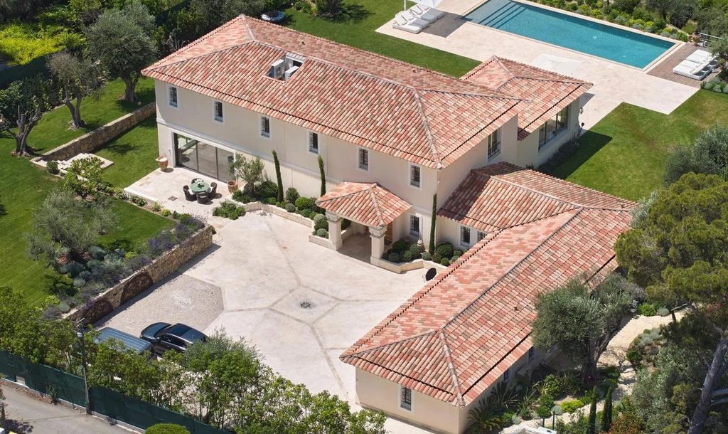 Property photo 1 of 19