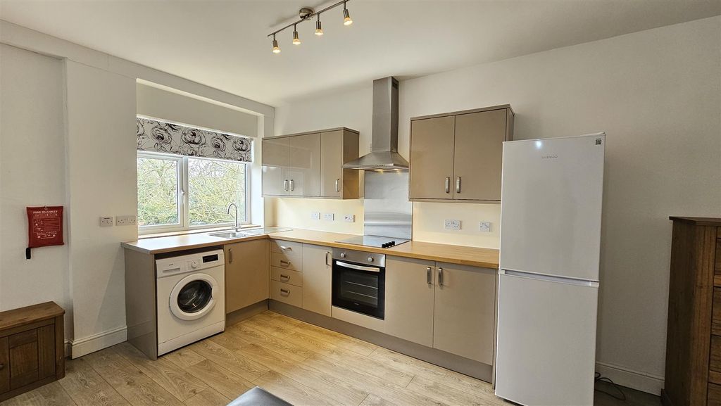 Property photo 3 of 5 20250325_113707.Jpg