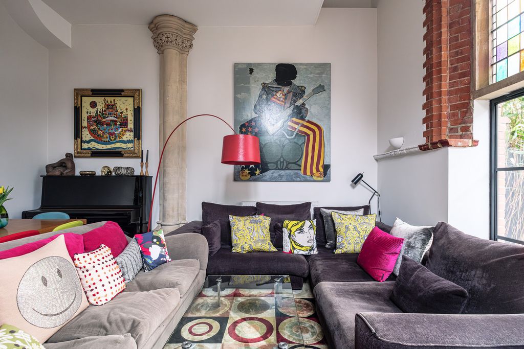 Property photo 1 of 22