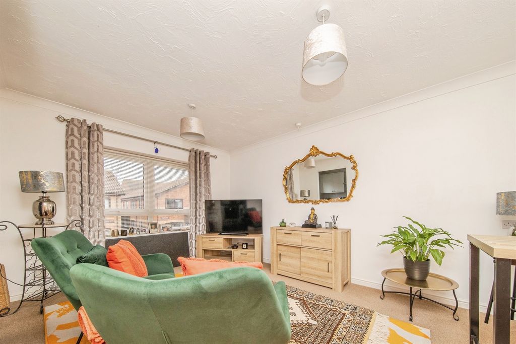 Property photo 3 of 10