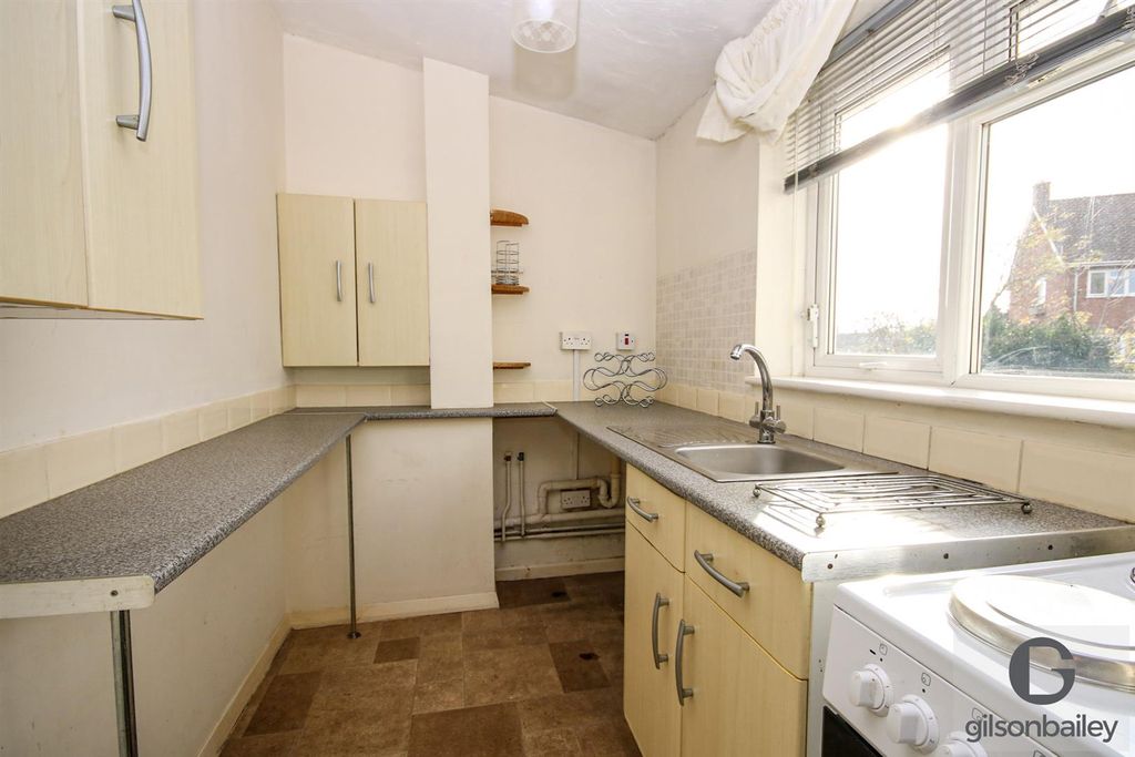 Property photo 3 of 9 9-Img_8268.Jpg