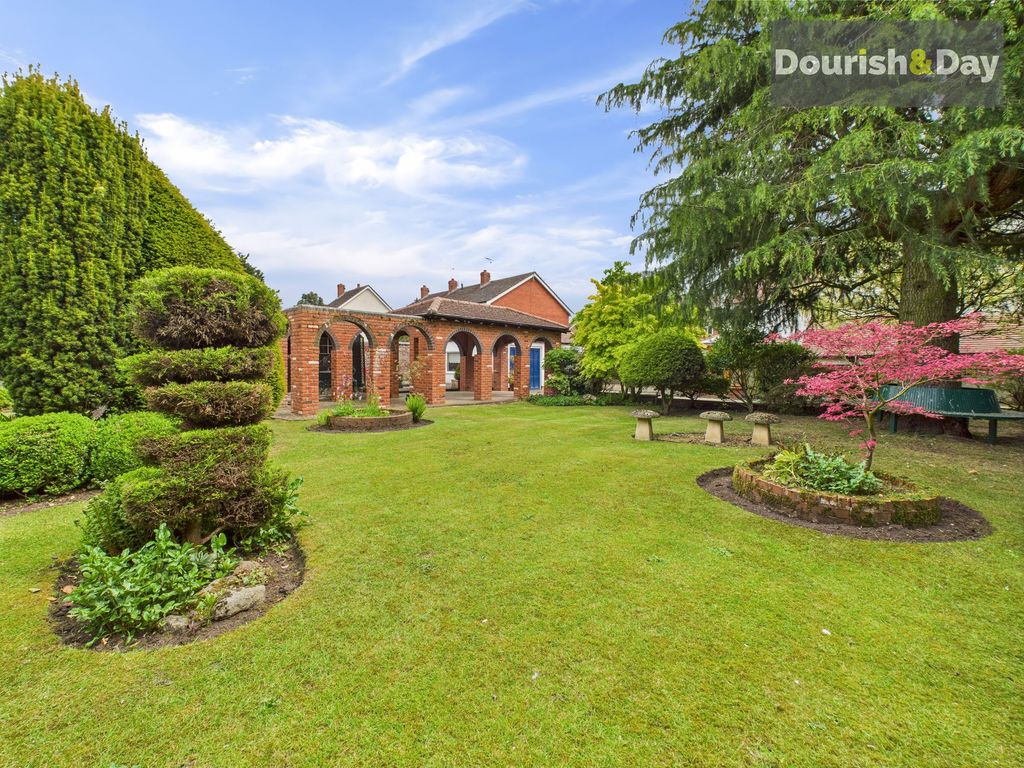 Property photo 3 of 26
