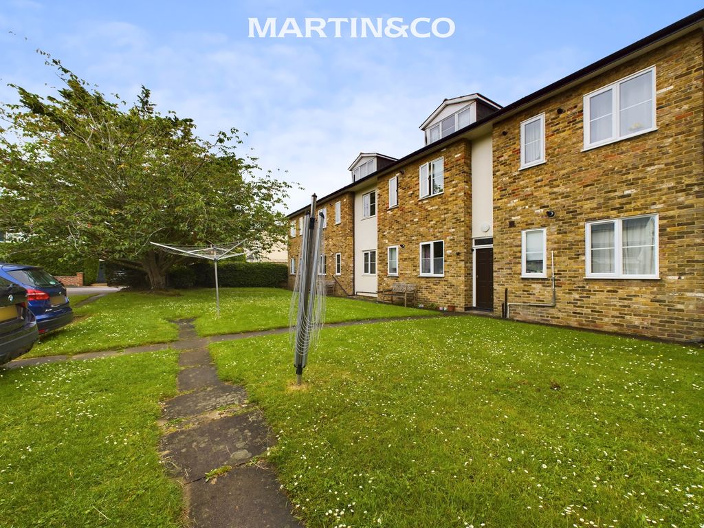 Property photo 2 of 10 Cam03627G0-Pr0018-Still016