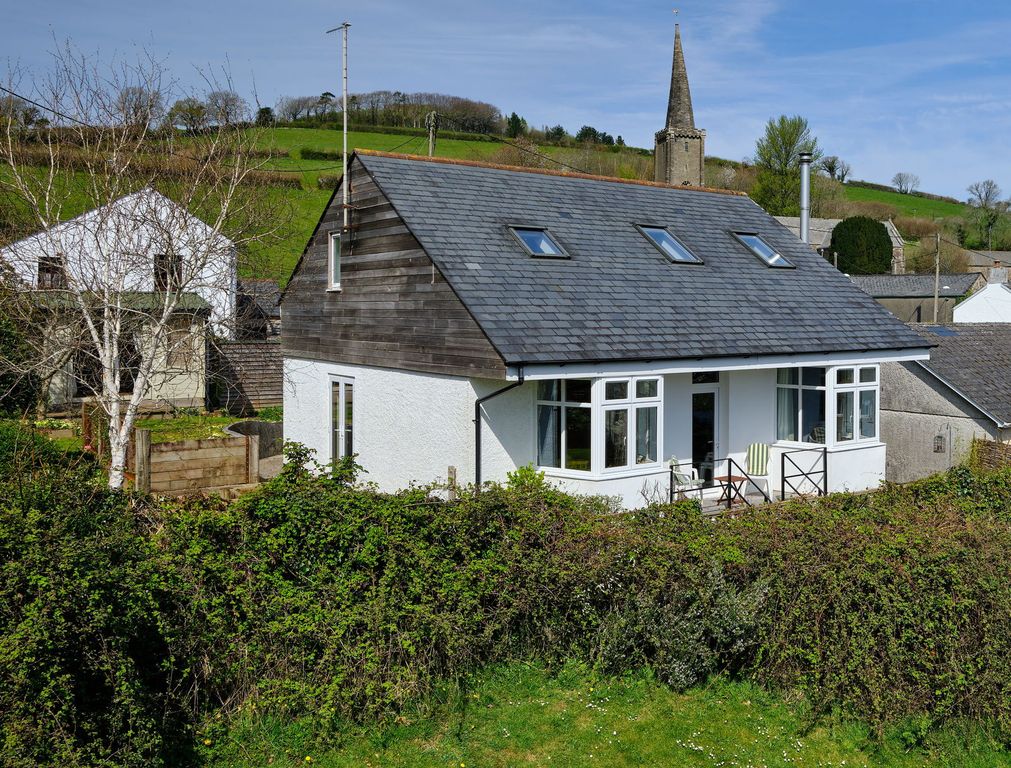 Property photo 2 of 18
