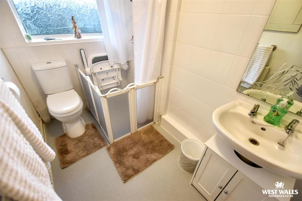 Additional image 10 of 2 bed semi-detached bungalow for saleDevonshire Road, Pembroke Dock SA72