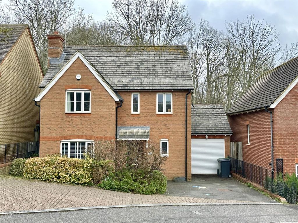 Property photo 1 of 25