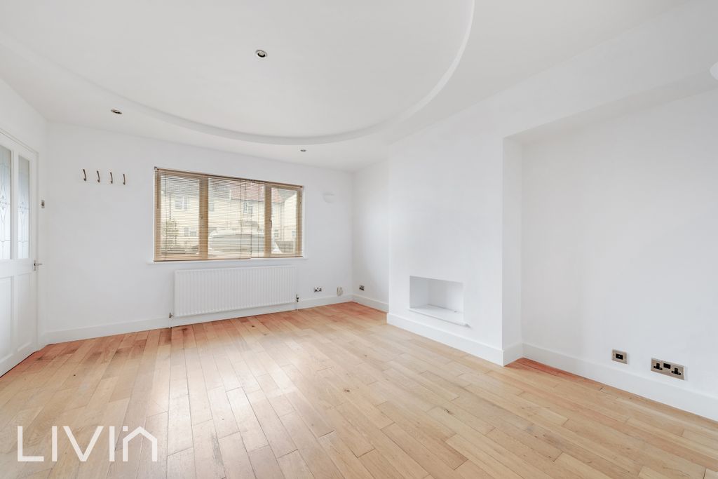 Property photo 2 of 12 Coldharbour Road, 89-34
