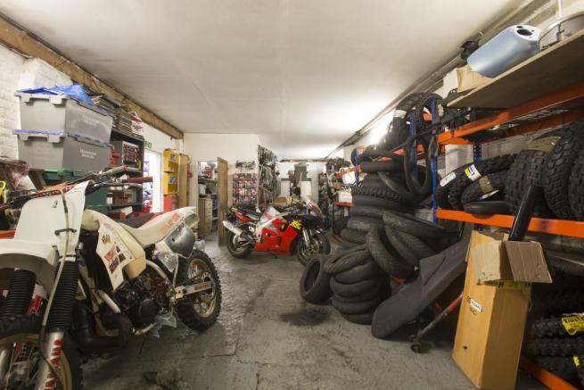 Property photo 2 of 6 Photo