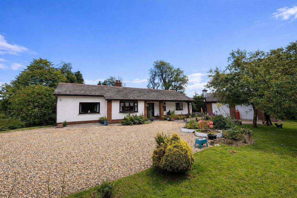 Property photo 2 of 30