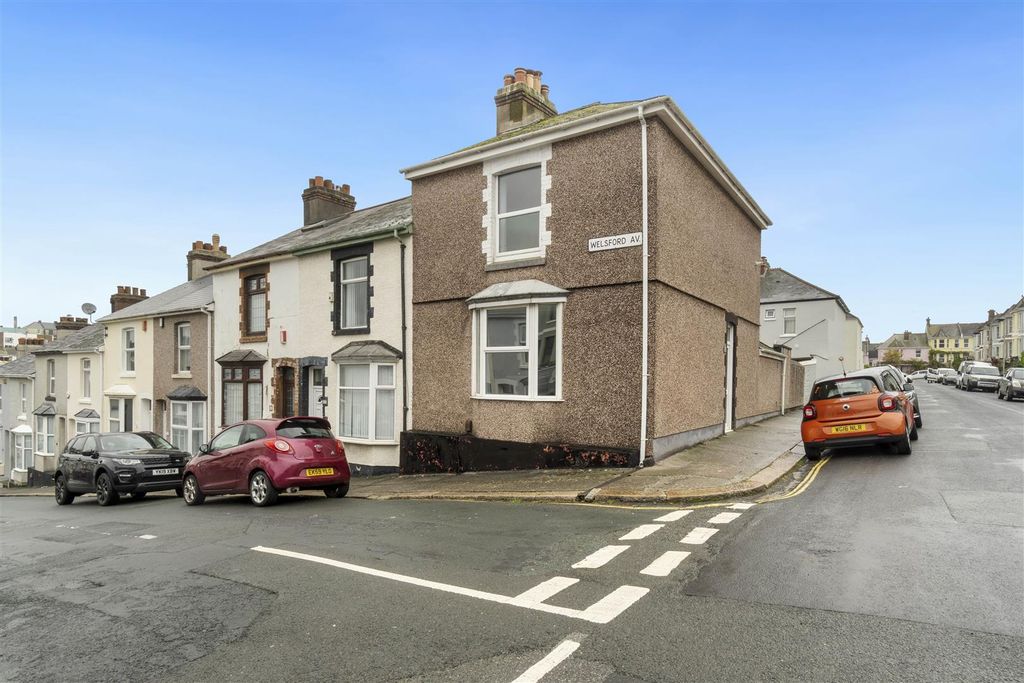 Property photo 1 of 8 Front Exterior