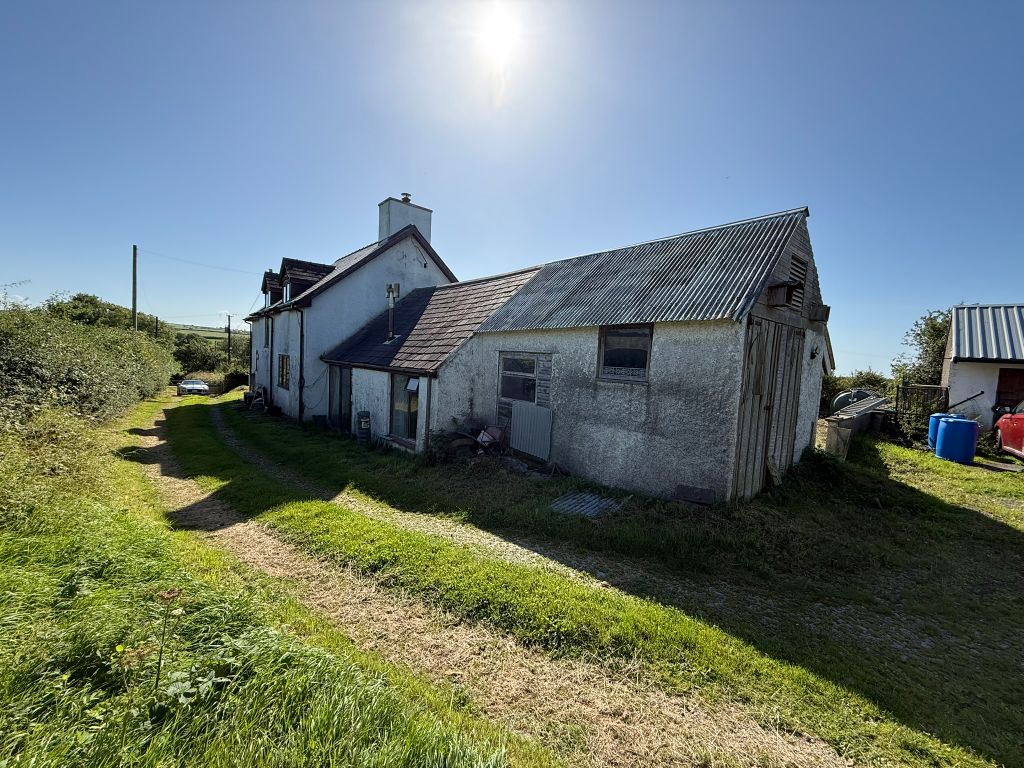Property photo 2 of 30
