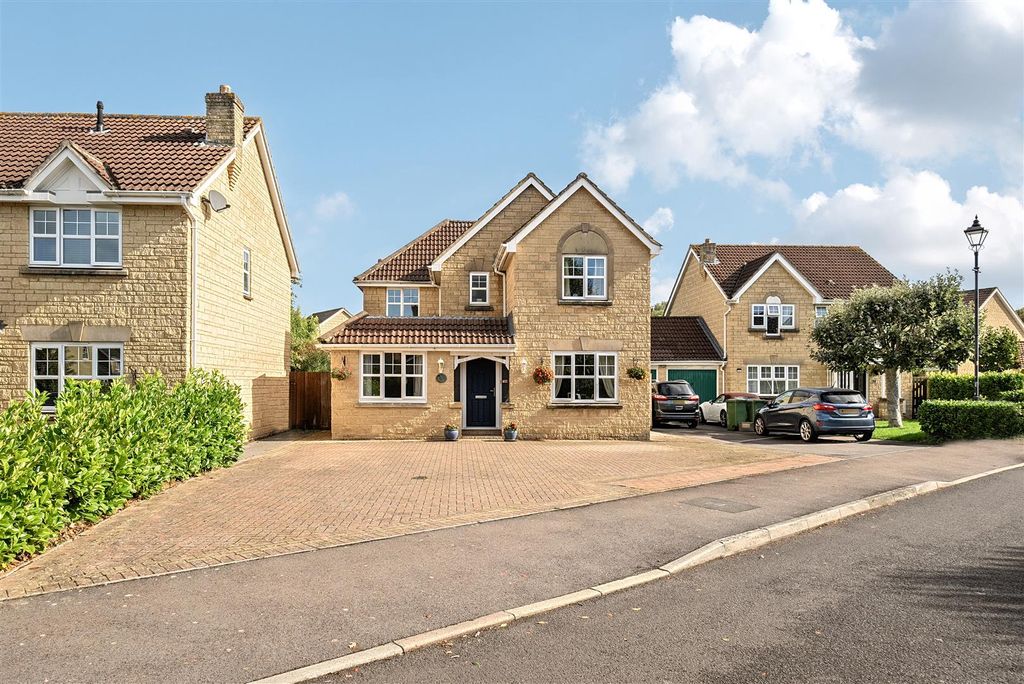 Property photo 1 of 20 1350260-22-68c2Aca4ee4c4.Jpg