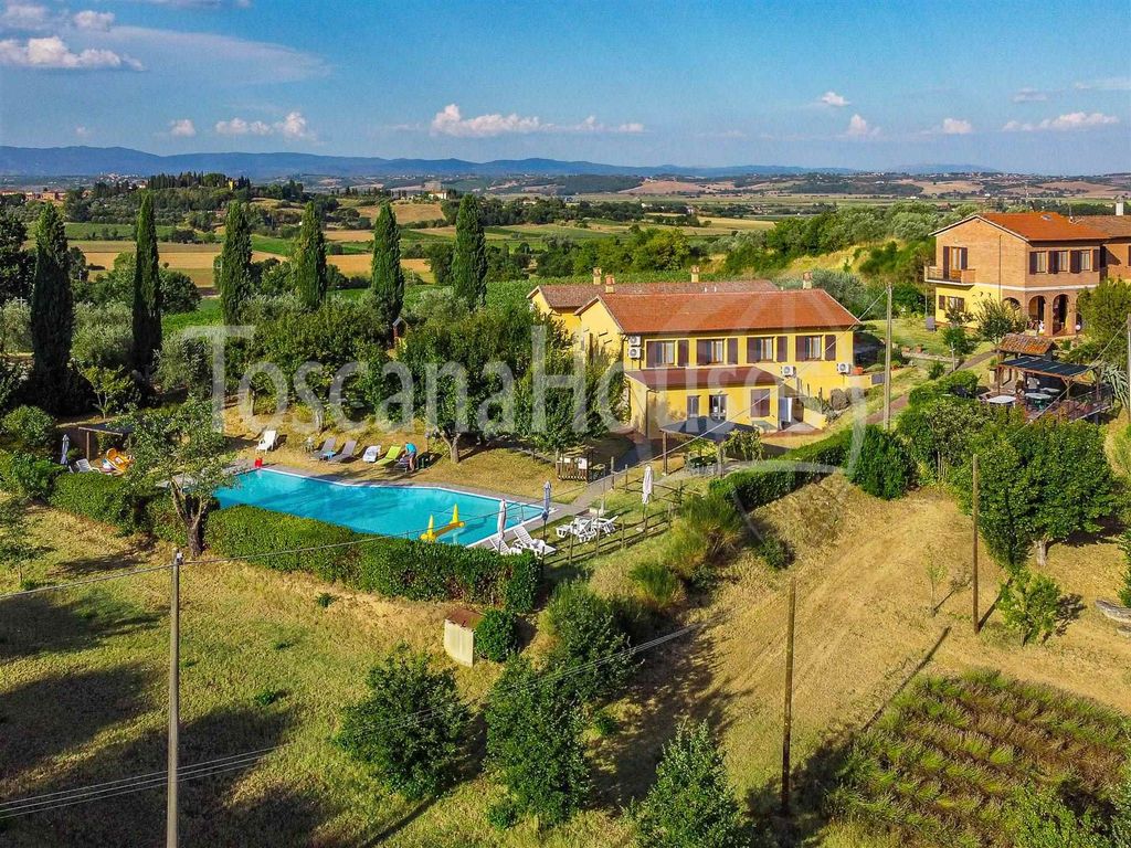 Property photo 2 of 30